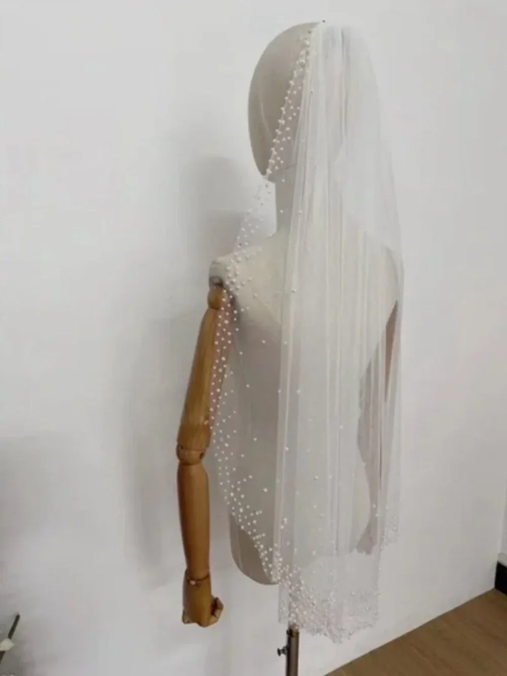 Short Pearl Beaded Wedding Veil